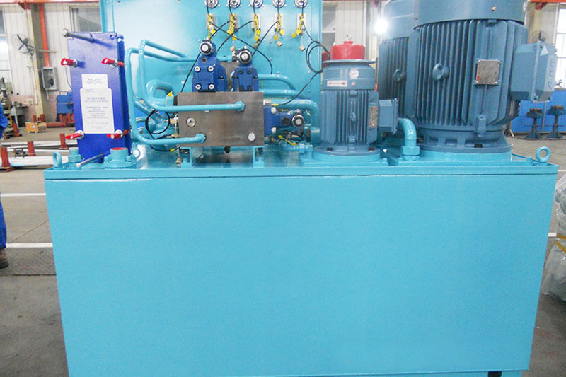 开体泥驳液压站