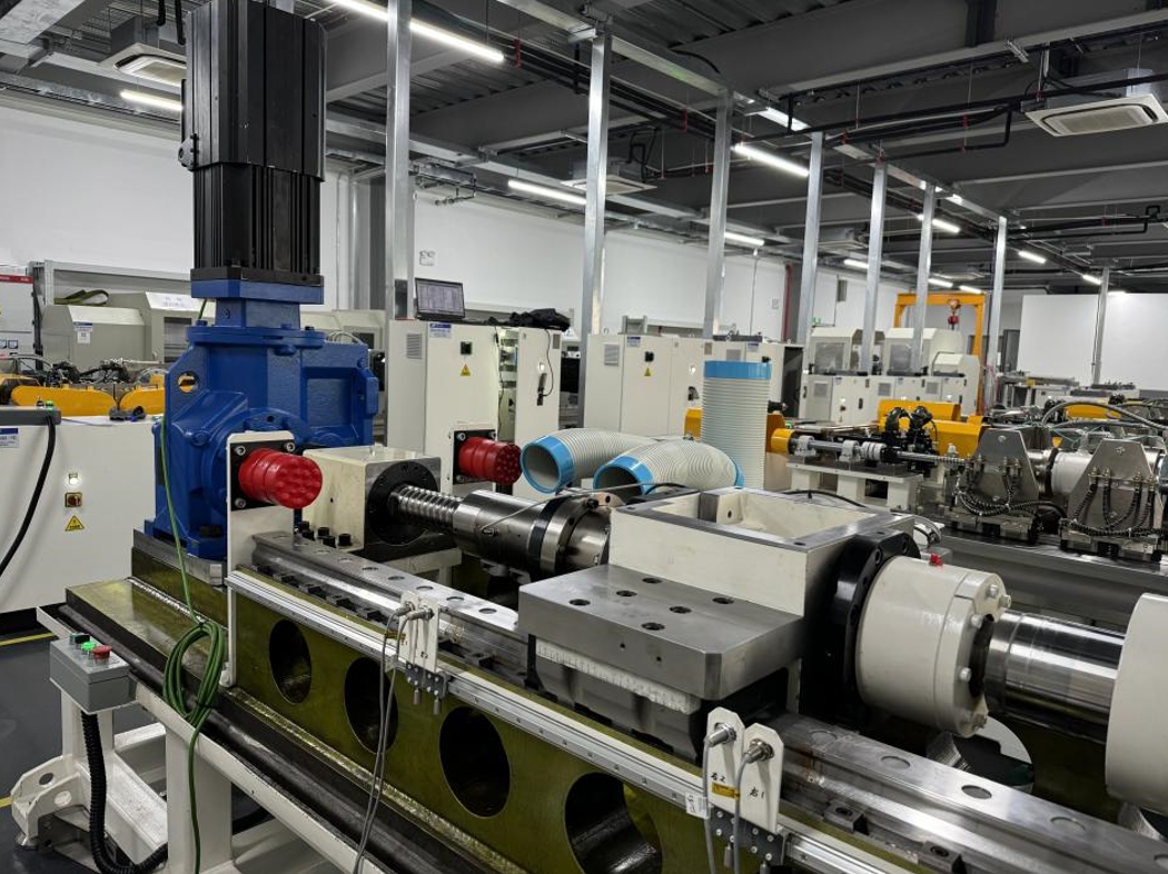 丝杠高负载耐久试验台