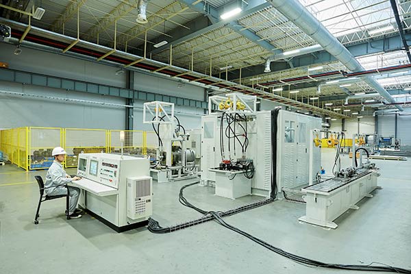 泵缸阀综合测试台